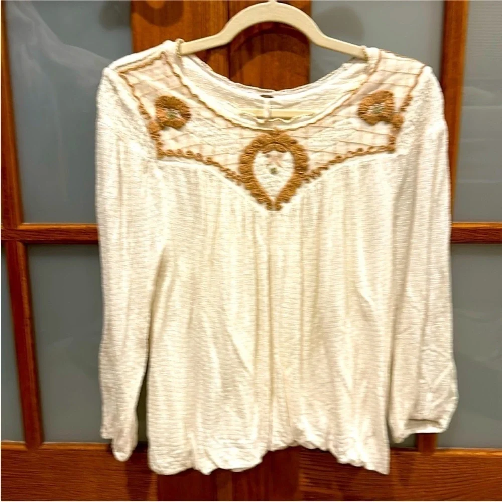 Free People Beautiful cream embroidered blouse in excellent condition!​​​​​​​ - Picture 6 of 6